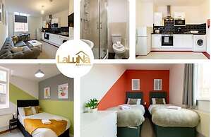 Impeccable 2-bed Apartment in Gateshead
