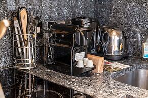 Serviced Chelsea Flat