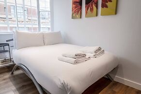 Serviced Chelsea Flat