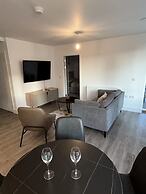 Immaculate 2-bed Apartment in London