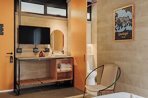The Somos S Hotel