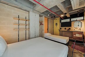 The Somos S Hotel