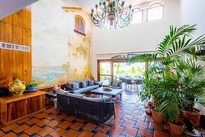 Joya de Pichilingue - Villa con piscina