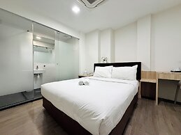Aura Hotel Mackenzie