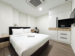 Aura Hotel Mackenzie