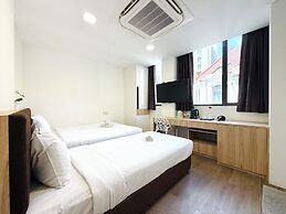 Aura Hotel Mackenzie