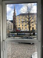 Christianshavn Canalside Luxury Apartment
