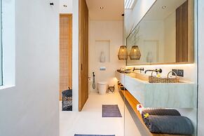 Casa Umalas Villa by Betterplace