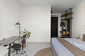 Sunny Nelayan Villa by Betterplace