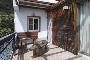 LowPressure Surf Guesthouse