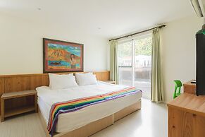 LowPressure Surf Guesthouse