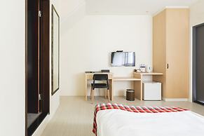 LowPressure Surf Guesthouse
