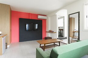 LowPressure Surf Guesthouse