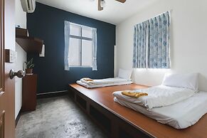 LowPressure Surf Guesthouse