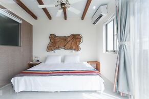 LowPressure Surf Guesthouse