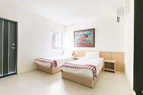LowPressure Surf Guesthouse