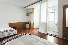 LowPressure Surf Guesthouse