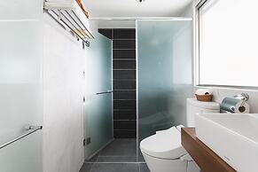 LowPressure Surf Guesthouse
