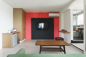 LowPressure Surf Guesthouse