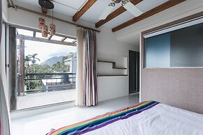 LowPressure Surf Guesthouse