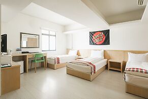 LowPressure Surf Guesthouse