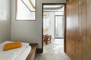 LowPressure Surf Guesthouse