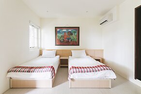LowPressure Surf Guesthouse
