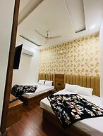 Hotel 4S Niwas