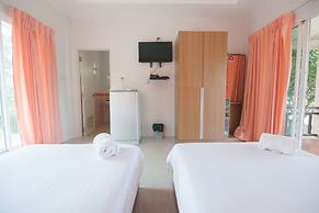 Reuan Chom Dao Resort