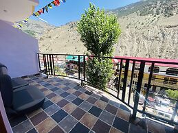 The Kuber Hotel & Restaurant