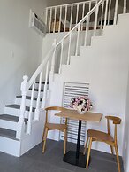 Crawlbay Suites
