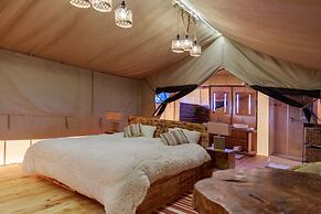 Glamping Kenya Mt. Kenya Lodge