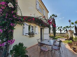 Lara House