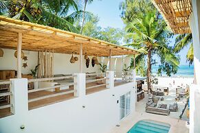 Boho Boutique Hotel - Beachfront , Adults Only , Private Pool