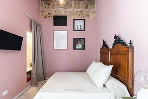 Bowie's Rooms