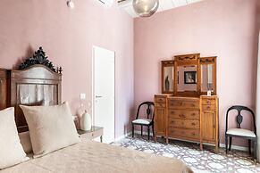 Bowie's Rooms