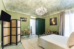 Bowie's Rooms