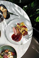 Dorothea Hotel, Budapest, Autograph Collection