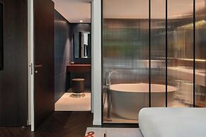 Dorothea Hotel, Budapest, Autograph Collection