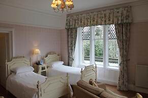 Oakwood Hall
