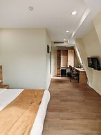 Atrium Boutique Hotel