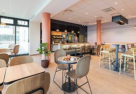 B&B HOTEL Massieux Genay