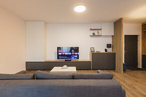 Zoe Apartment