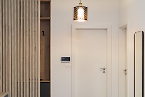 Zoe Apartment