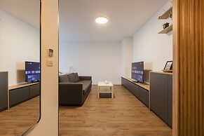Zoe Apartment