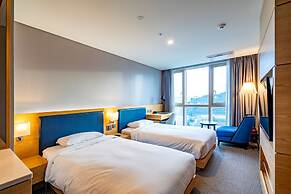 Centum Business Hotel