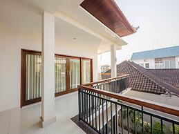 Moai House