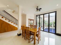 Moai House