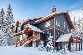 Copper Horse Lodge