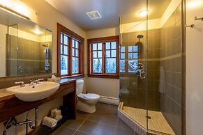 Copper Horse Lodge